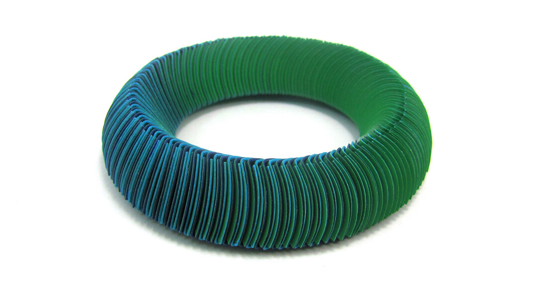 Nel Linssen, Green & Blue Bracelet, courtesy of The Scottish Gallery