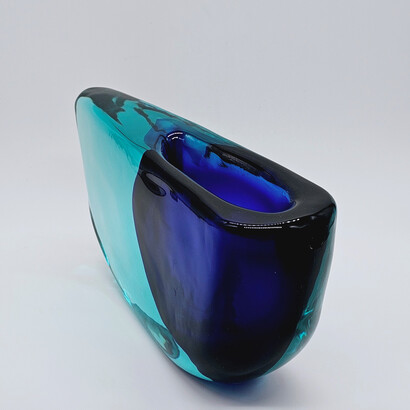 Cenedese, Sasso, circa 1960's, blown glass 5.50x11x3 inches. Courtesy New River Fine Art