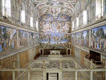 La Cappella Sistina è uno dei luoghi più celebri al mondo, situata nel cuore del Vaticano. Cappella Sistina, Città del Vaticano