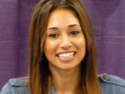 El conocimiento comprende aspectos difícilmente representables como: el estar en el mundo; tener un cuerpo; ser un sistema biológico vivo; usar una memoria; tener intenciones... Meaghan Rath en "Being Human en Wizard World",Toronto 2012, Canada