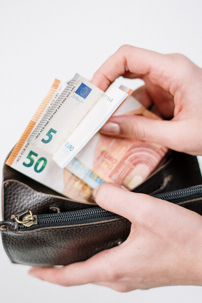 Assurances. Les Gaulois que nous sommes ne sont pas toujours en état de faire jouer à fond la concurrence que les pouvoirs publics prétendent promouvoir pour son bien-être et son portefeuille