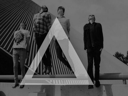 Alt-J, looking to the sky