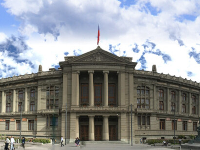 La Corte Suprema de Justicia, sus integrantes  son designados por la Cámara de Diputados, a propuesta en terna del Presidente. Santiago, Chile