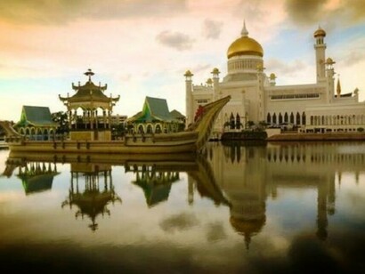 L'Istana Nurul Iman al tramonto