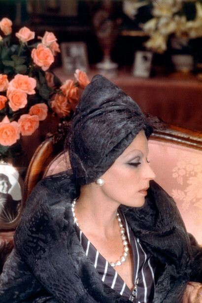 Elisabetta Catalano, Silvana Mangano, sul set di Gruppo di famiglia, di Luchino Visconti, 1974. Cortesia di Viasaterna e Archivio Elisabetta Catalano