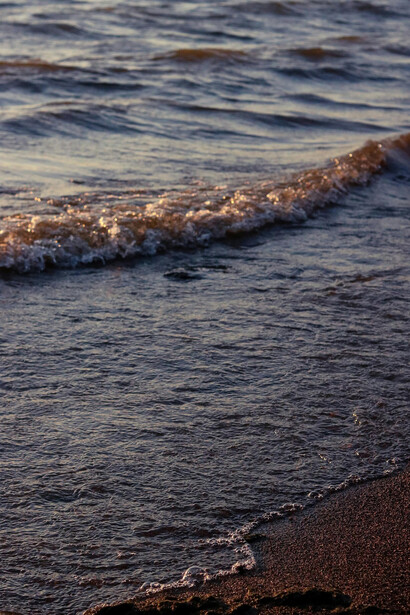 L’acqua di un fiume si adatta al cammino possibile, senza dimenticare il proprio obiettivo: il mare (Paulo Coelho)
