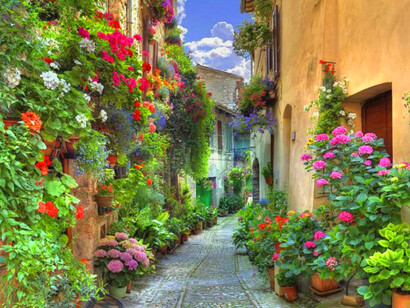 World history’s writers, composers, singers and designers notably trace their roots in Italy