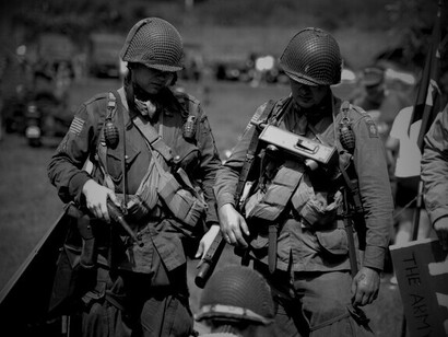 Soldiers assembled during the world war years, symbolising a generation caught between duty and disillusionment