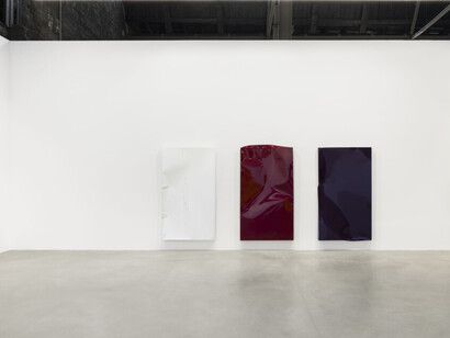 Sylvie Fleury, Chew on this! Exhibition view. Courtesy of Galerie Mehdi Chouakri