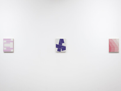 Alain Biltereyst, Magenta, vue de l'exposition. Avec l'aimable autorisation de Xippas