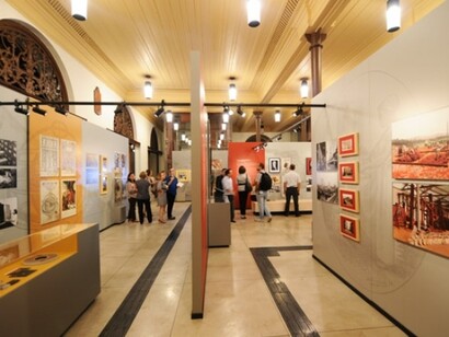 Interior da Bienal de São Paulo