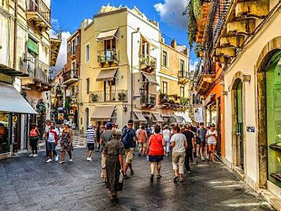 La piccola cittadina al più presto sarà restituita ai turisti, dopo il periodo di emergenza sanitaria globale 