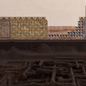 Delcy Morelos, Profundis, vista de exhibición. Cortesía del Centro Andaluz de Arte Contemporáneo. Foto por Pepe Morón