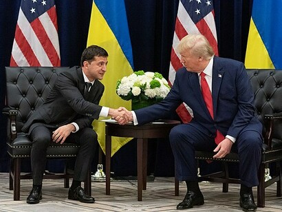 Volodymyr Zelensky e Donald Trump nel 2019