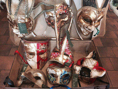 Masks in a shop © Maya de Silva Wijeyeratne