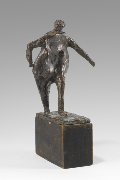 Anthony Caro, Woman walking along, 1965. Courtesy of Hillsboro Fine Art