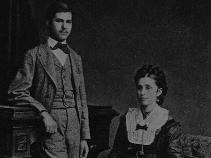 Freud adolescente con su madre