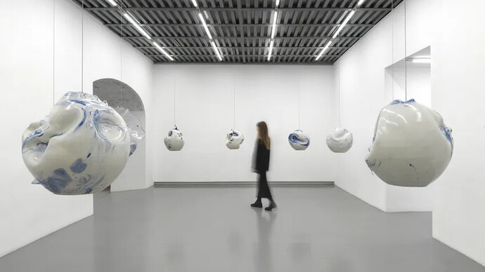 Guglielmo Maggini, Nel tuo affondare, la mia forma, exhibition view. Courtesy of z2o Sara Zanin Gallery