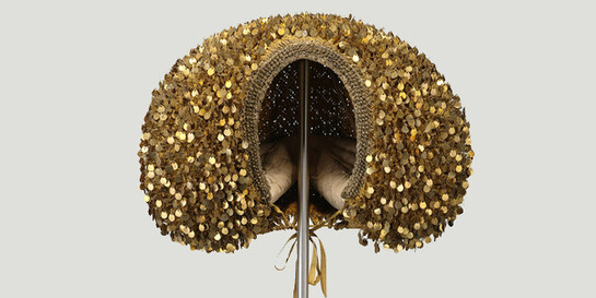 Textiles and Jewellery. Courtesy of GNM 
