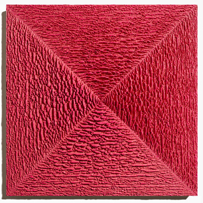 Martin Kline, Sweetheart Jewel, 2023, Encaustic on panel, 36 x 36 x 3 ½ inches. Courtesy Heather Gaudio Fine Art