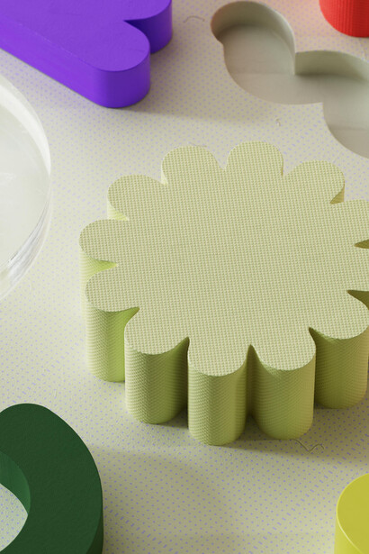 Objetos de distintos color y forma, generados a partir de modelos 3D