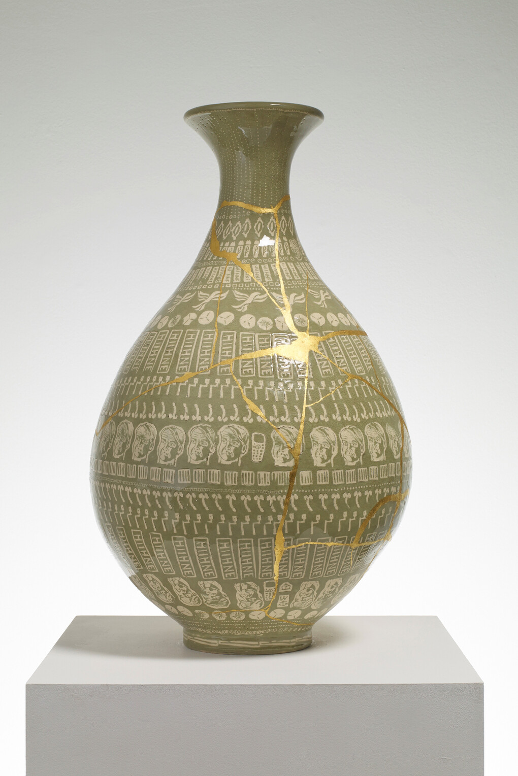 The Huhne Vase, 2014, Courtesy the Artist and Victoria Miro, London © Grayson Perry