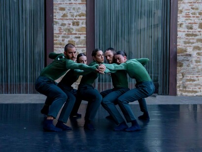 "Midnight Youth", firmato dal coreografo tedesco Philippe Kratz andato in scena al Pomario del Castello dell’Acciaiolo di Scandicci
