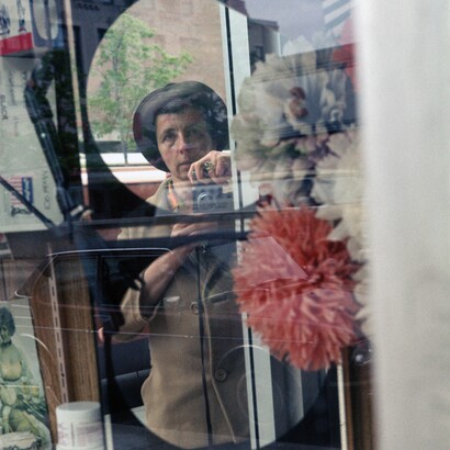 1978, Paper size: 11x14 inches
© Estate of Vivian Maier, Courtesy of Maloof Collection and Howard Greenberg Gallery, NY, particolare
