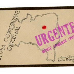 L'oeil écoute. Courtesy of Galeria Nara Roesler