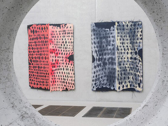 Nicolas Lobo, The Leisure Pit (detail), 2015, Installation view Pérez Art Museum Miami Concrete, rubber sandals, glass pool tiles, metal hardware. Dimensions variable, Photo: STUDIO LHOOQ