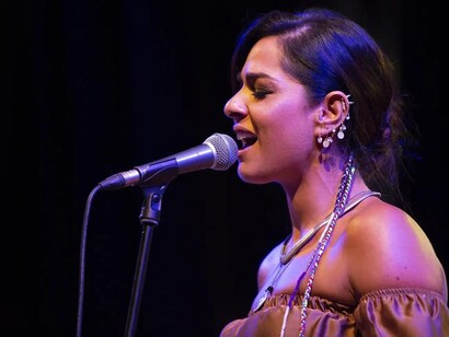 Kalìka, "Ago, filo ‘e parole…". Vania Di Matteo (voce). I walkman sono passati da un pezzo ma la musica, quella, mi è rimasta dentro