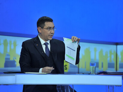 Victor Ponta speaking at the Realitatea TV debate