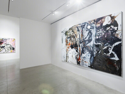 Tsibi Geva. Jolt, Exhibition view. Courtesy of Albertz Benda