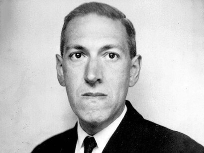 Se le considera un gran innovador del cuento de terror, al que aportó una mitología propia —los Mitos de Cthulhu