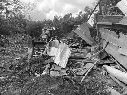 JCBs clearing forest and Youth Centre structures, Dec 2021 © StandforAurovilleUnity.com
