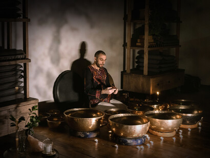La tradición china ha mantenido una perspectiva sobre la belleza, basada en principios filosóficos arraigados en la armonía, la virtud y la naturaleza