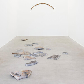 Nina Canell, Days of inertia, vista della mostra. Per gentile concessione di kaufmann repetto