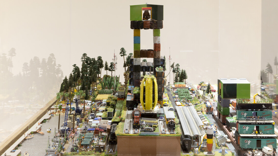 Kim Adams, Artists' colony (Gardens), 2012. Courtesy of AGH