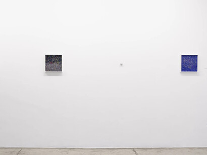 Marco Maggi, A sociedade subatômica, vista da exposição. Cortesia da Galeria Nara Roesler