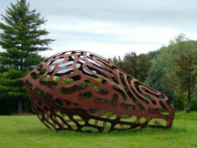 Vuoto di memoria (scultura di Gianpietro Carlesso). Simbolo della manifestazione.