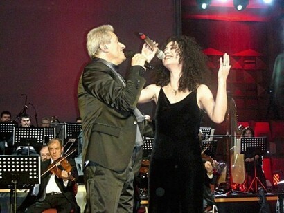 Maria Dangell with Amedeo Minghi  