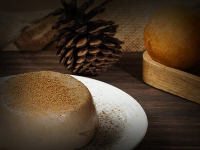 Natillas y buñuelos colombianos, uno de los platos típicos de la cocina del país cafetero