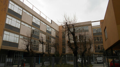 Dispensario Central Antituberculoso (1934-1938), de Josep Lluís Sert, Josep Torres Clavé y Joan Baptista Subirana —GATCPAC—. Arquitectura racionalista, dedicada a resolver los problemas de la gente, alejada de la arquitectura historicista, dedicada a construir palacios y ministerios, con el objetivo de enaltecer el poder. Calle Torres i Amat, 8-14, barrio del Raval, Barcelona, España