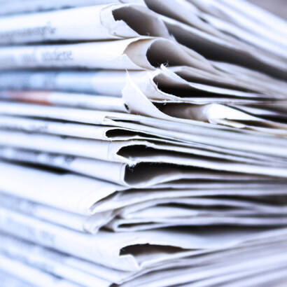 Cuentan los más vetustos de las redacciones que hubo un tiempo en España en que se podía vivir de ser periodista