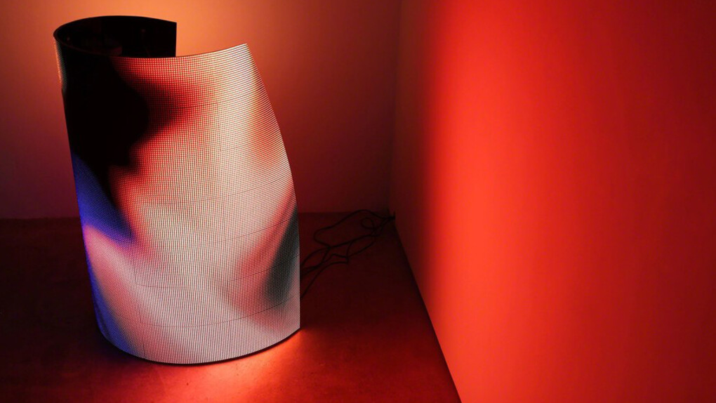Daniel Canogar. Courtesy of Bitforms Gallery