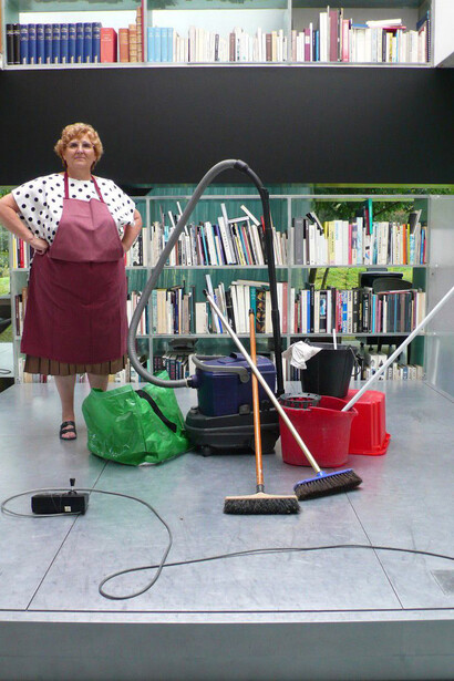 Still from Koolhaas Houselife, Ila Bêka & Louise Lemoine, 2008. © Bêka & Partners