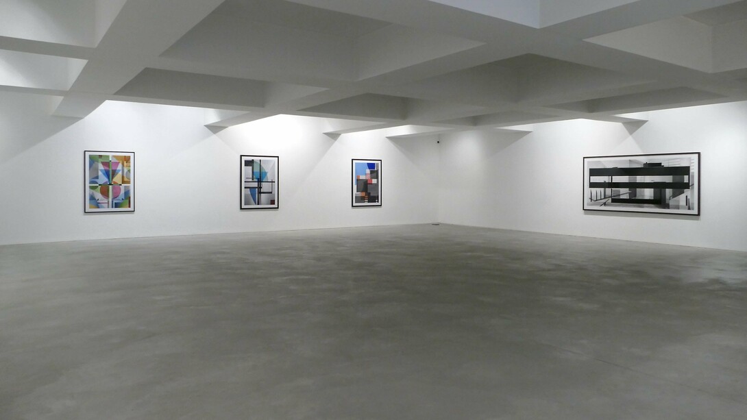 Roland Fischer, Transhistorical places and new architectures, vista da exposição. Cortesia de Carlos Carvalho