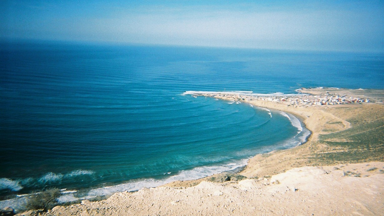Praia na cidade de Imsouane, em Marrocos