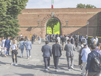 Pitti Uomo 104, Firenze, Italia. Ecosostenibilità. L’ecosostenibilità, declinata come rispetto degli oceani, arriva dalla collezione Keeling Primavera Estate 2024
