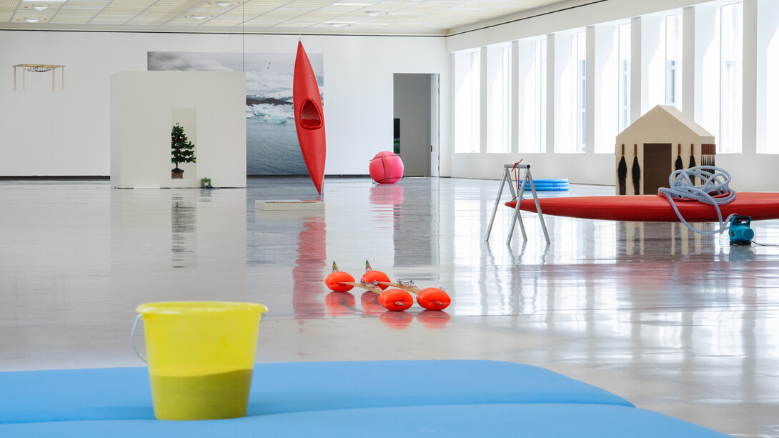 Roman Signer, Paysage, vue d’exposition. Avec l’aimable autorisation du Kunsthaus Zürich